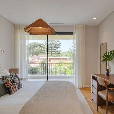 Contemporary By Cadenzalux Villa