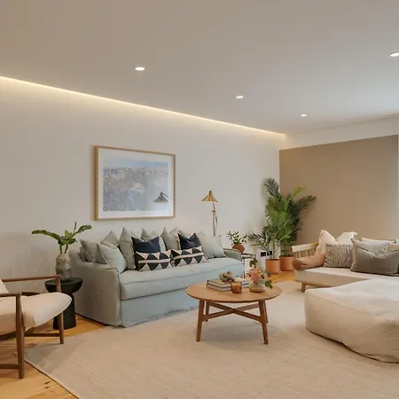 Villa Contemporary By Cadenzalux *