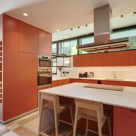 Contemporary By Cadenzalux Villa *