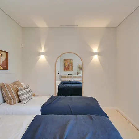 Contemporary By Cadenzalux Villa