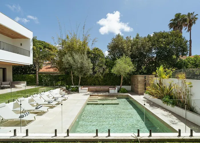 Villa Contemporary By Cadenzalux Cascais