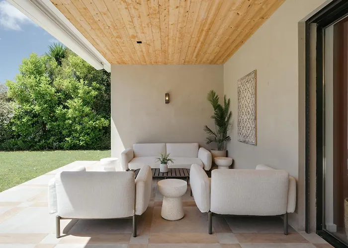 Contemporary By Cadenzalux *