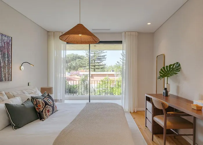 Contemporary By Cadenzalux Villa