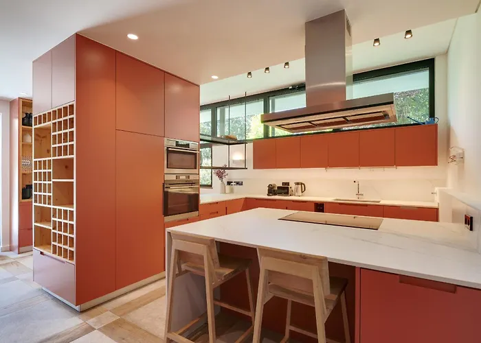 Contemporary By Cadenzalux Villa *