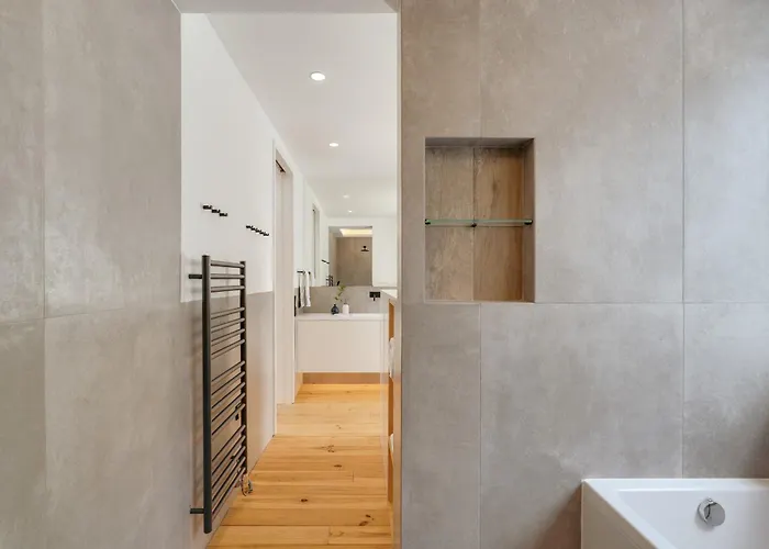 Villa Contemporary By Cadenzalux Cascais