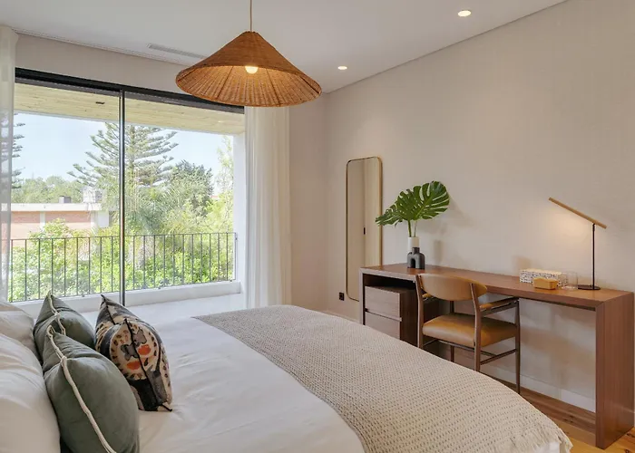 Villa Contemporary By Cadenzalux Cascais